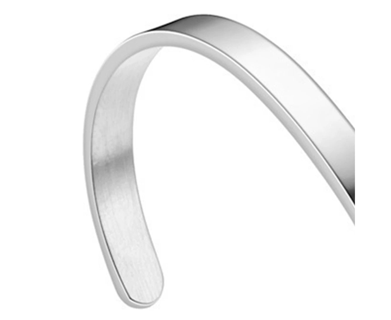 Stylish Adjustable Stainless Steel Men's Bracelet - Sleek Silver Bangle for Adults